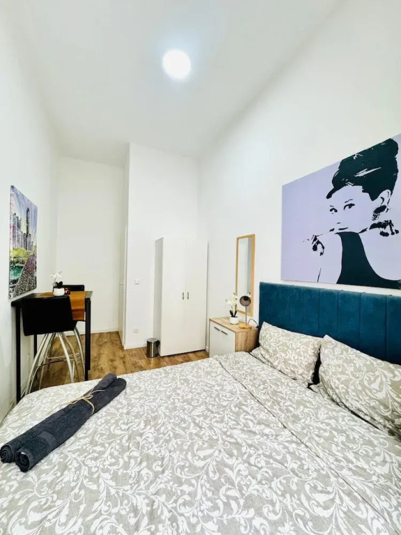 5BR Apartment Near Matzleinsdorfer