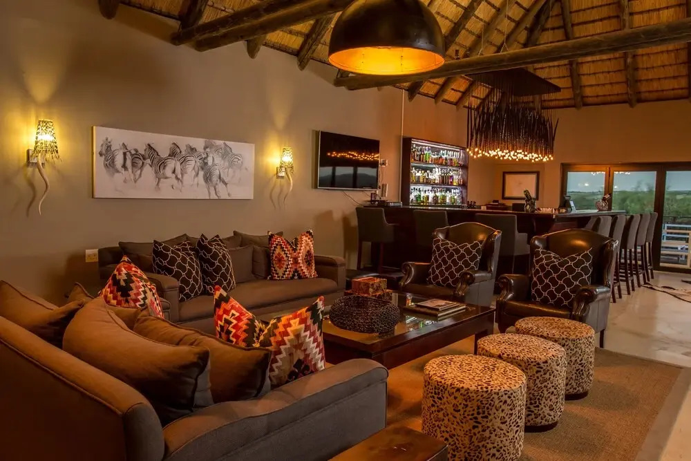 Umzolozolo Private Safari Lodge & Spa