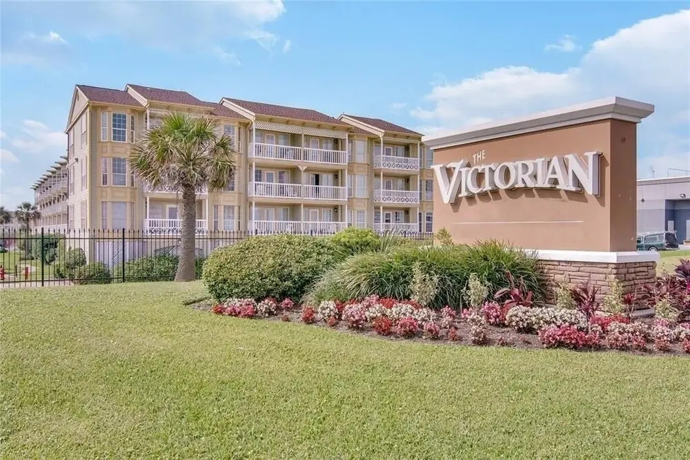 Victorian 9326-Deja Blue - 1 Br Condo