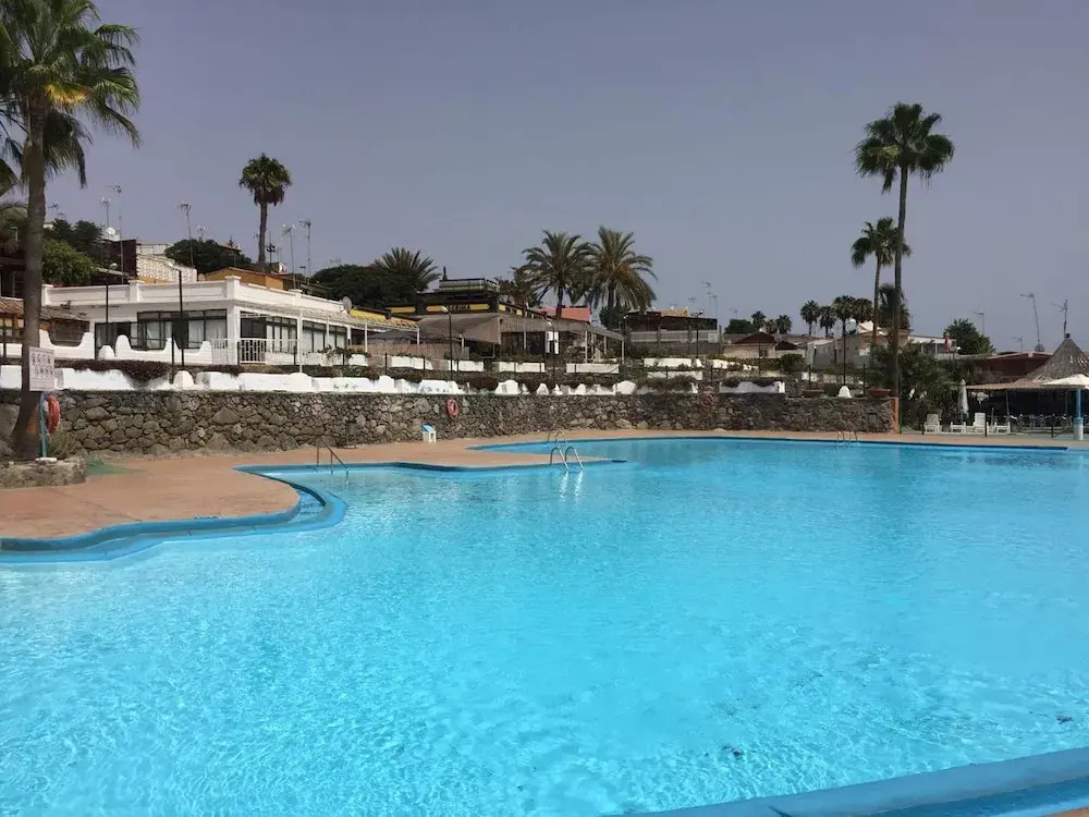 Studio in San Bartolomé de Tirajana, With Wonderful sea View, Pool Acc