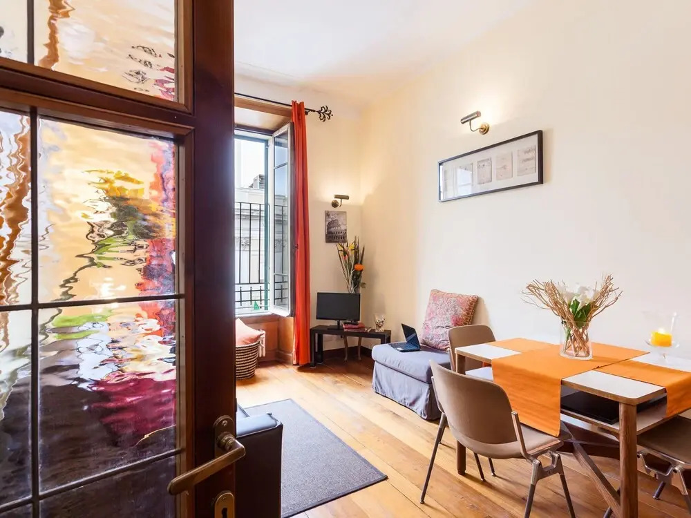 Graceful Holiday Home in Roma Near St Joseph 8