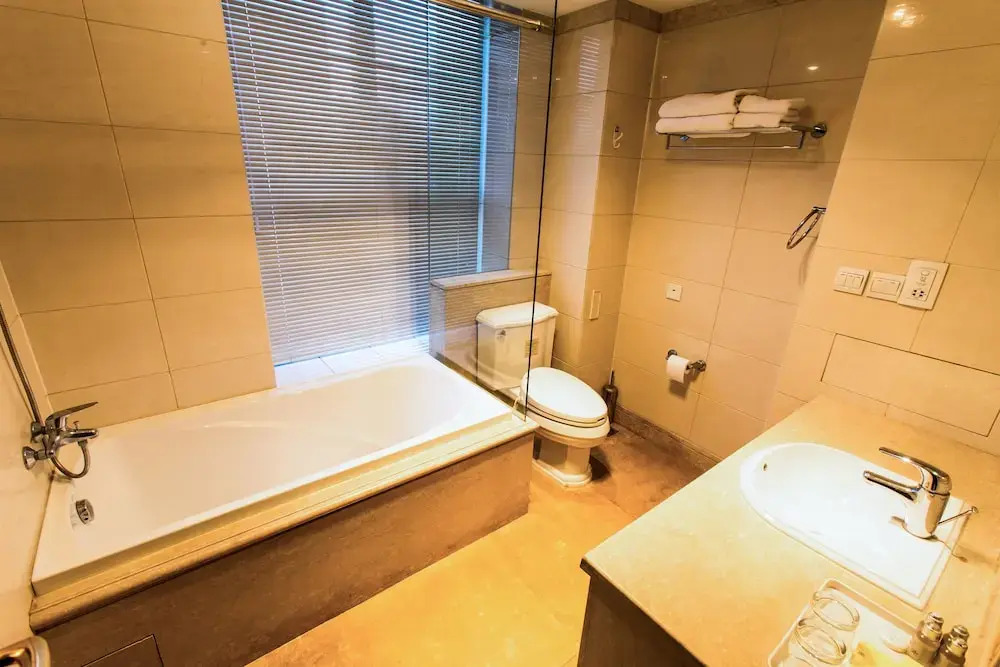 World City Jiamei Service Apartment