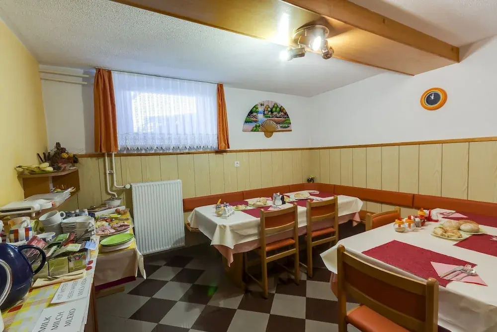 Rooms & Apartments Jana