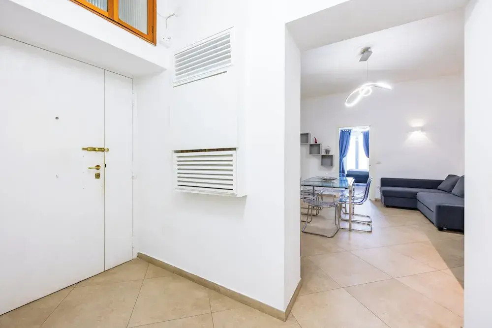 Chiaia Boutique Flat on Pedestrian Area by Napoliapartments