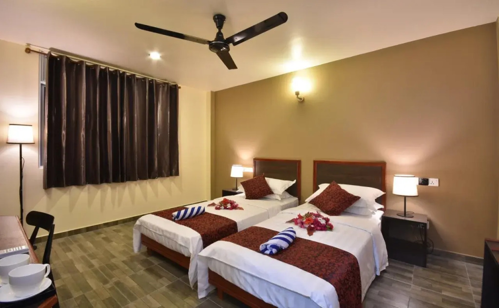 Paguro Beach Inn