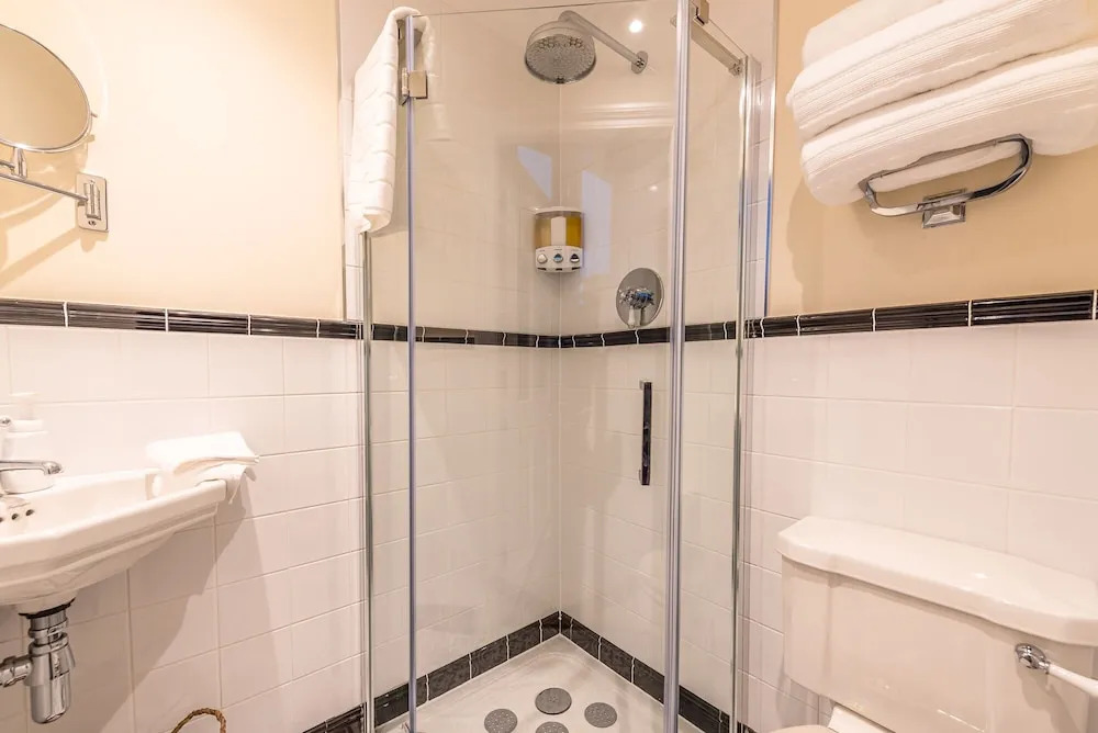 Shambles  Newly Converted Luxury
