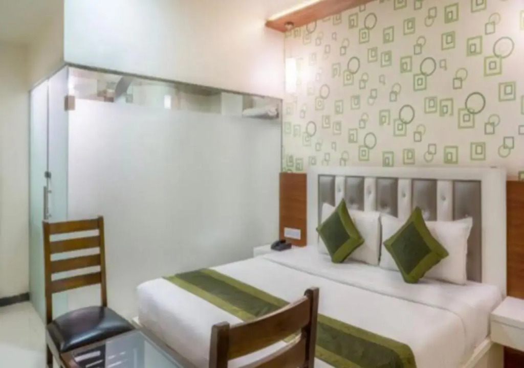 Hotel Elite Continental- Near Mumbai International Airport Andheri East