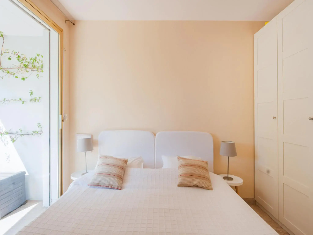 Scenic apartment in Cannes with private terrace
