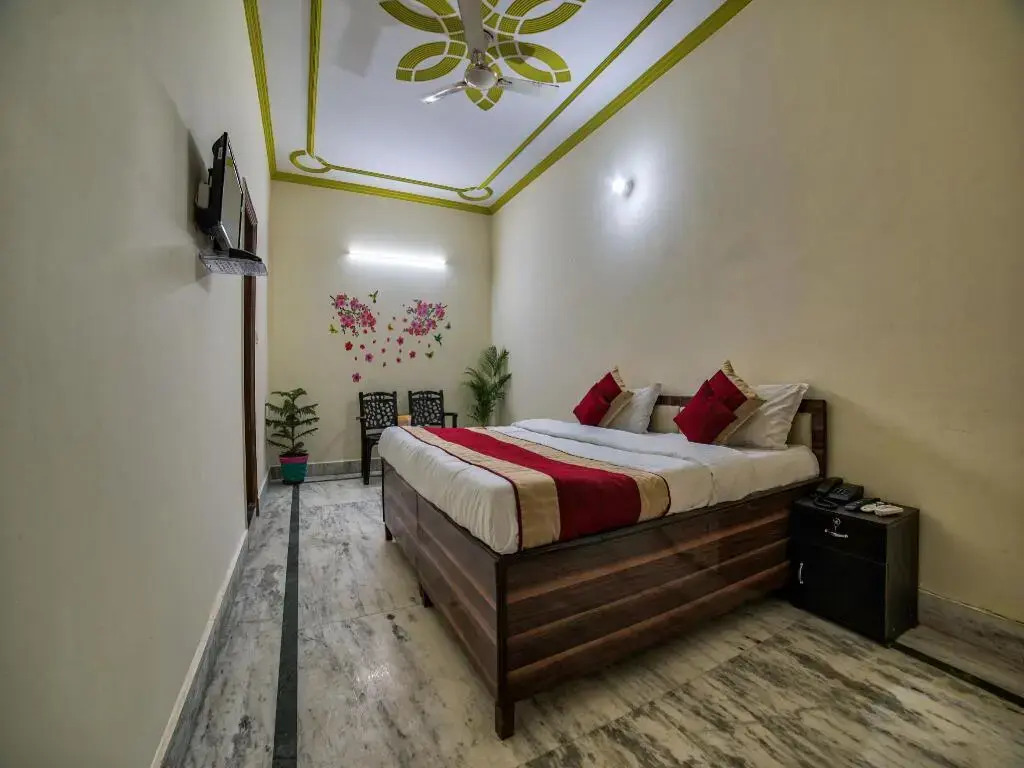 Onella Rooms by OYO Rooms