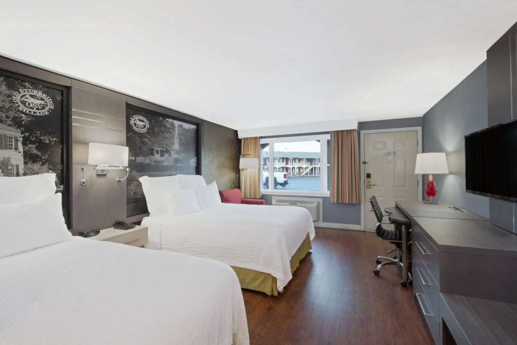 Super 8 by Wyndham Sturbridge