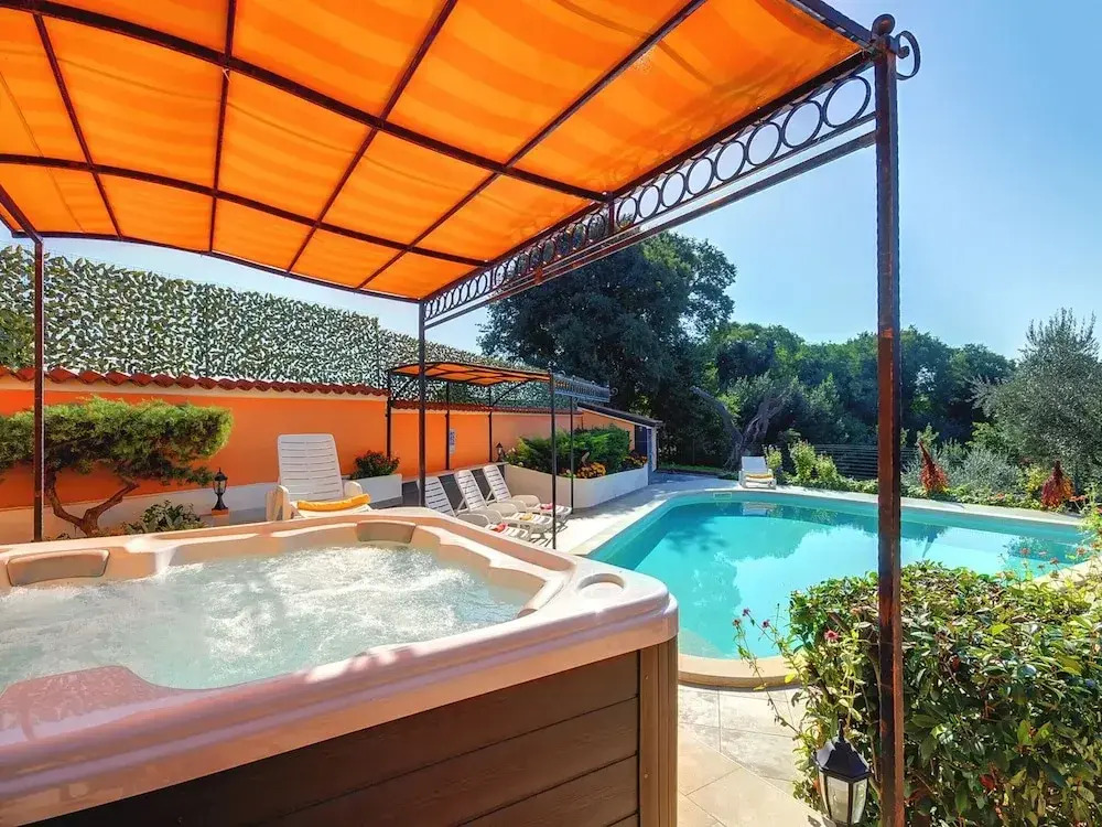 Holiday House in Muntic, Istria, With Fitness Room