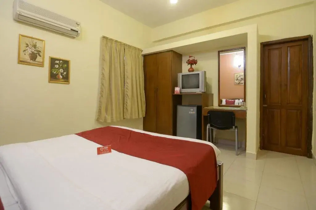 OYO Rooms Near Dukles Hospital Candolim