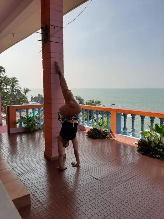 Goroomgo Om Ganesh Naik Cliff Side Guest House Goa
