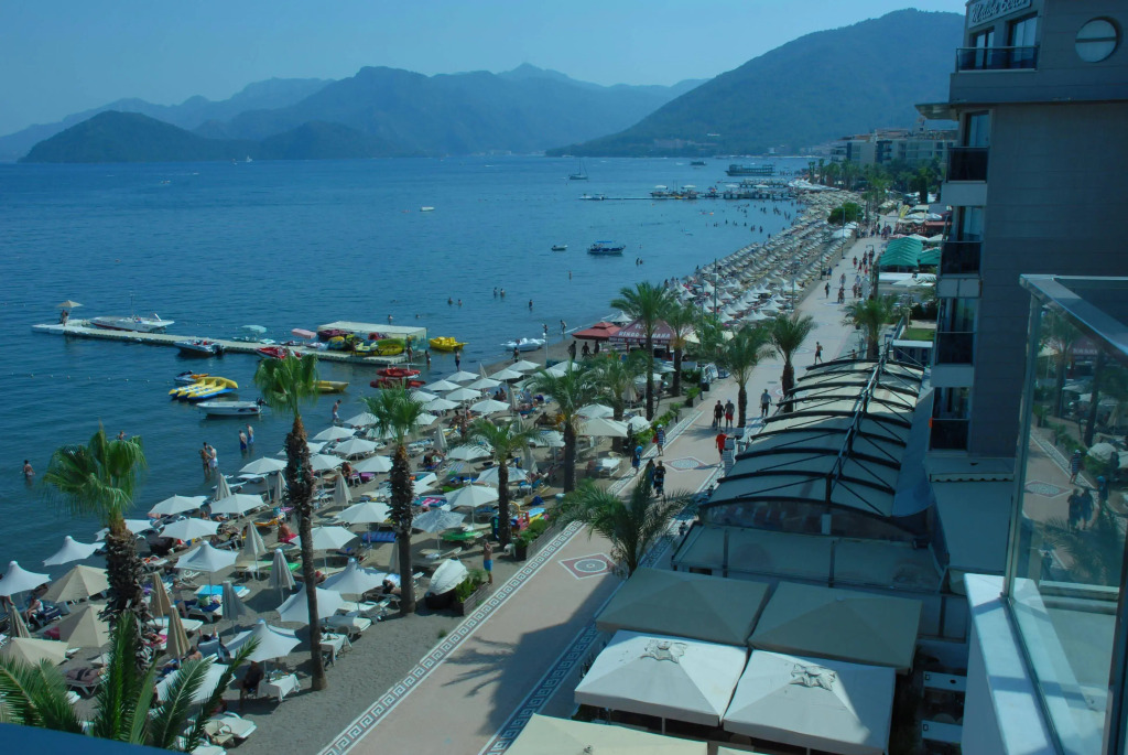 Begonville Beach Hotel - Adults Only