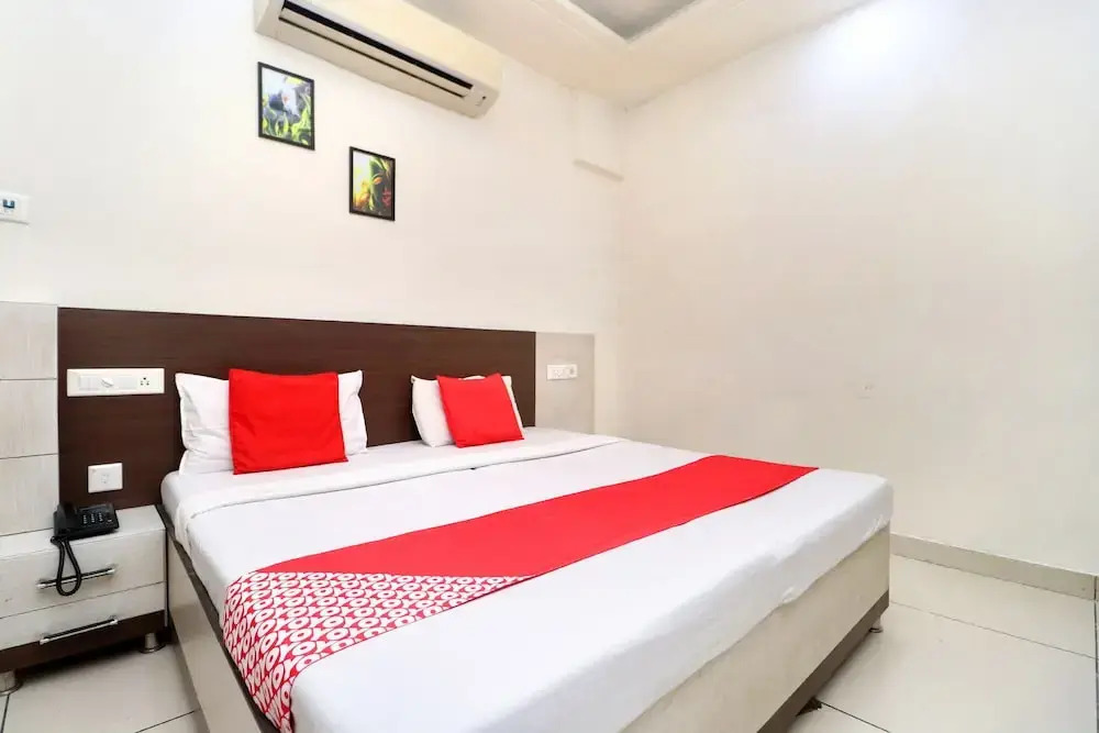 Hotel Batra