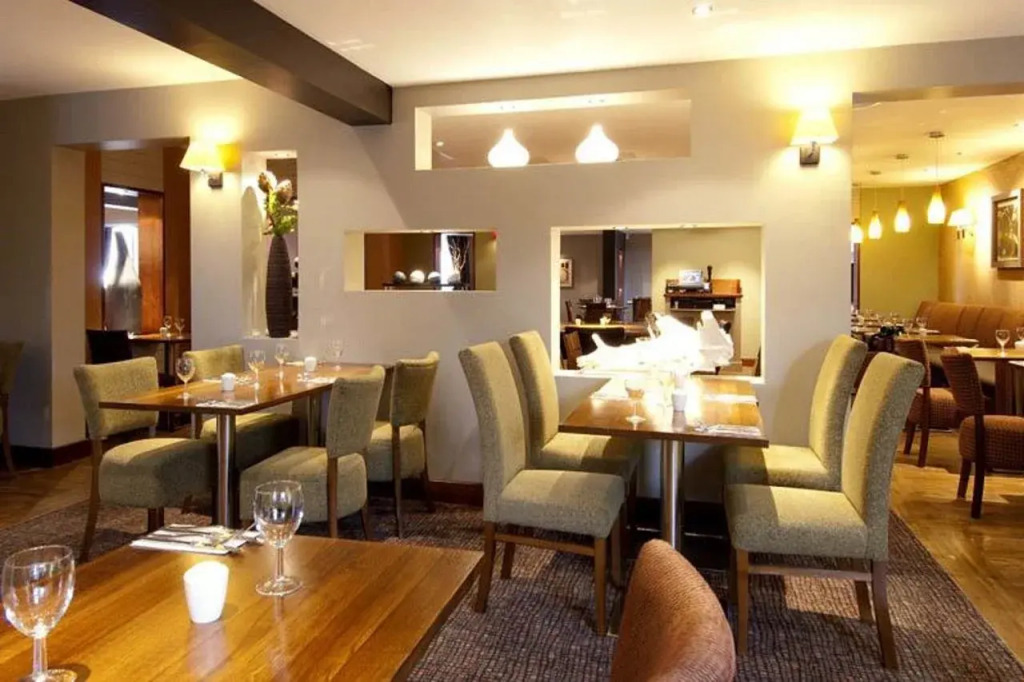 Premier Inn Cardiff City Centre