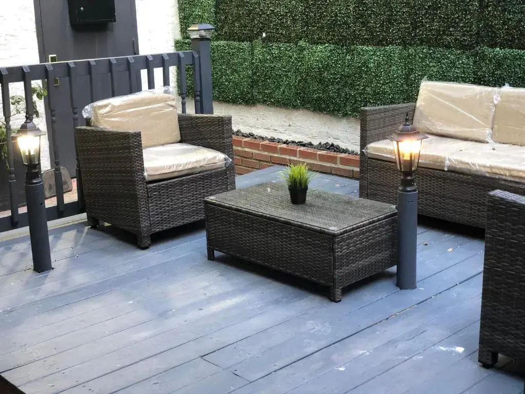 26-1c New 1BR Gramercy W D Shared Outdoor
