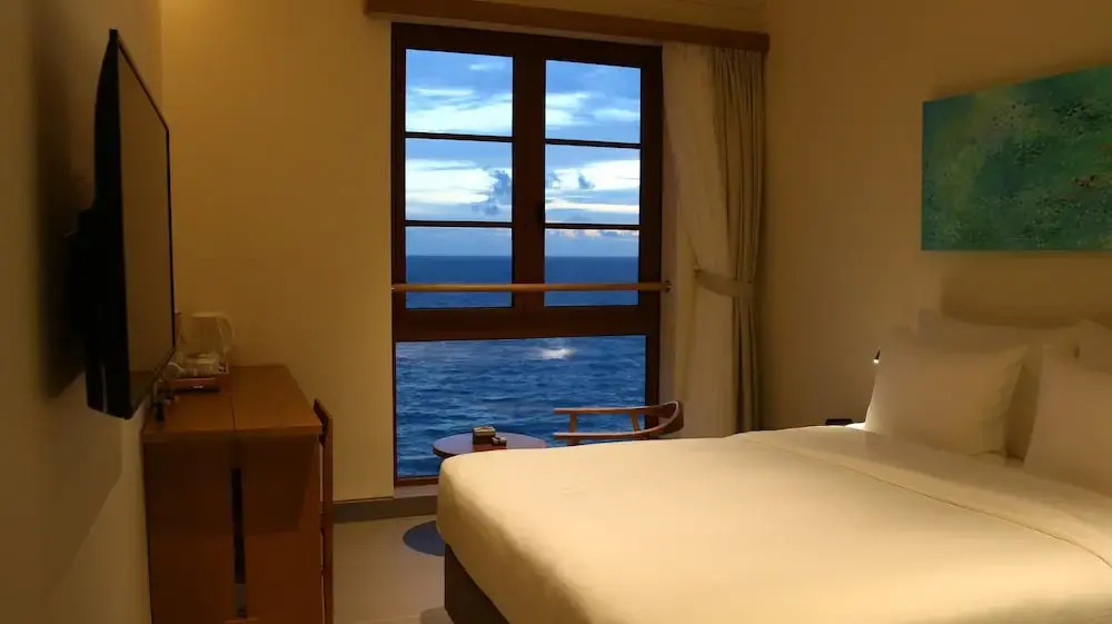 SOLANA Hotel Sunset Town Phu Quoc