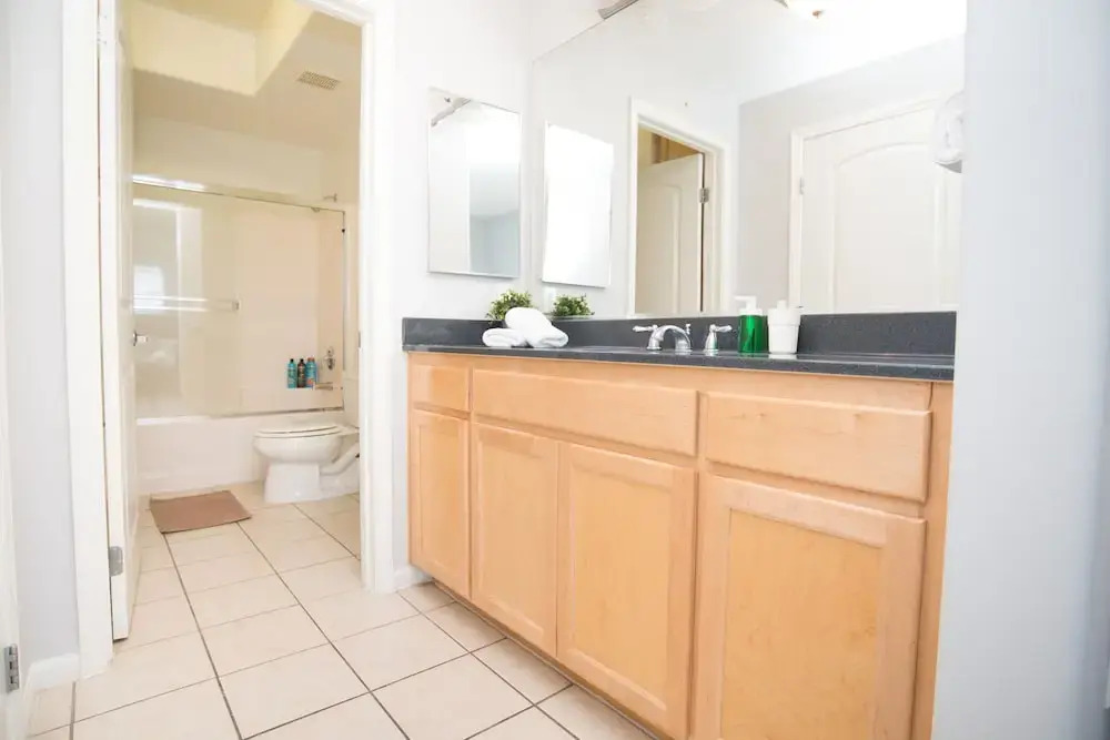 West Hollywood Deluxe Suites