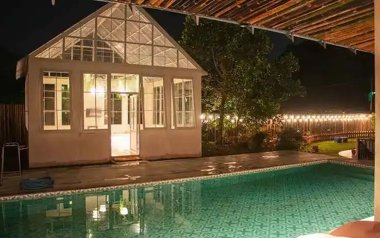 Villa Rone - Spanish Garden Vibe in PUNCAK