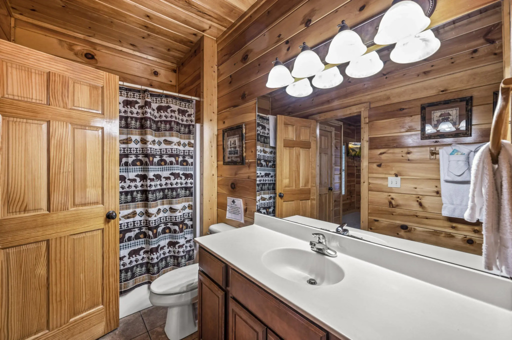 A Smoky Hideaway in Gatlinburg