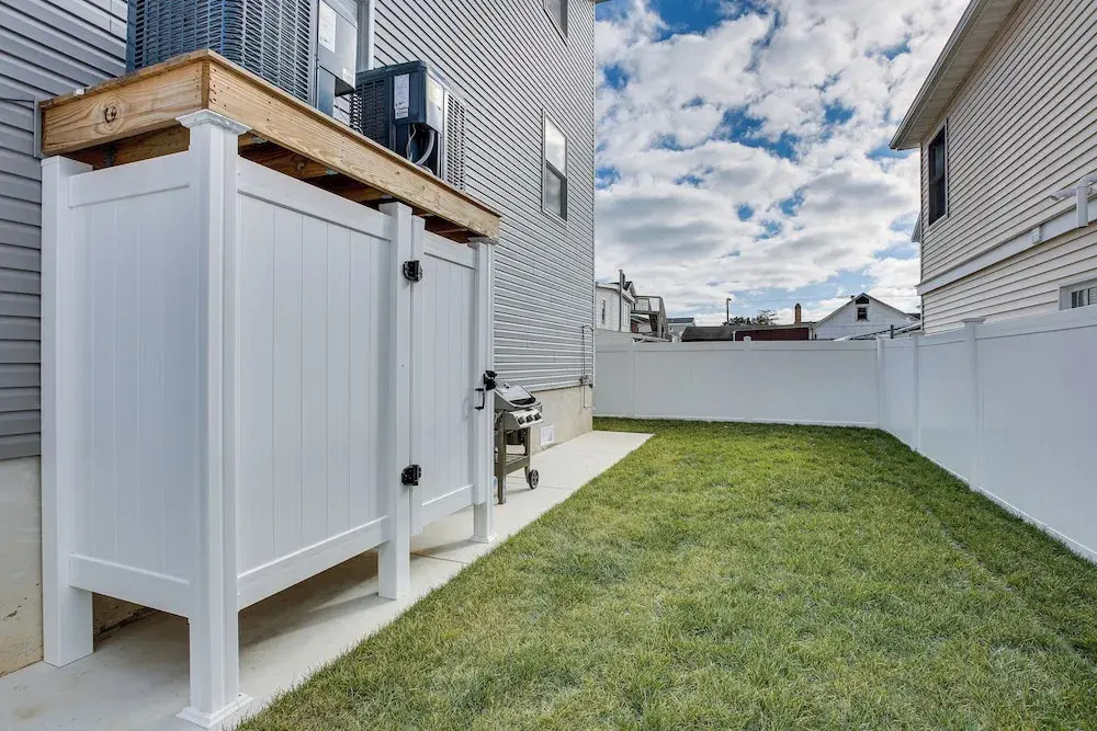 Spacious Wildwood Condo: Walk to Beach!