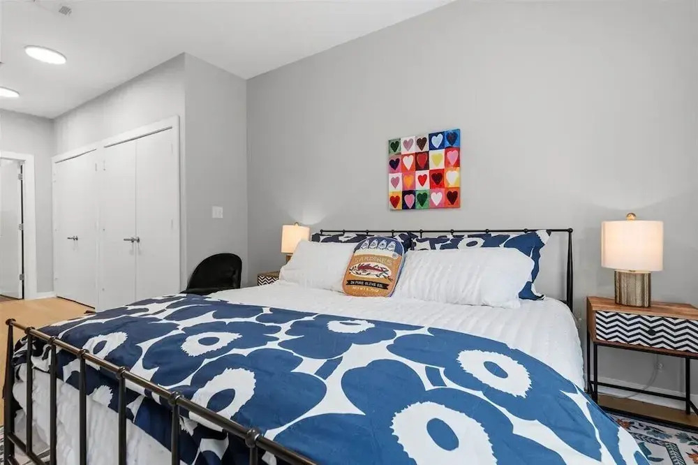 2112 Thornton