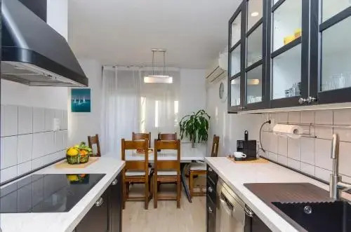 Apartment Maya
