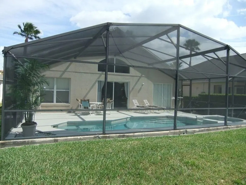 Ref 07 Modern 5 Bed Villa With own Pool Near Disney