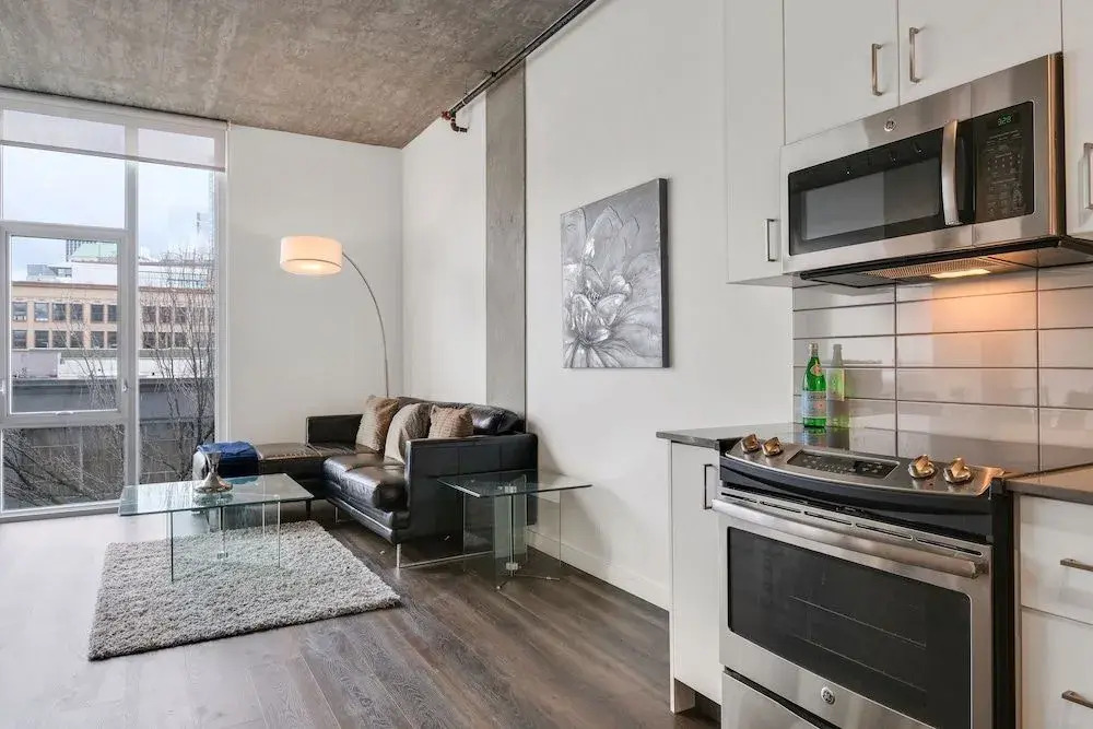 Modern Apartments by Barsala