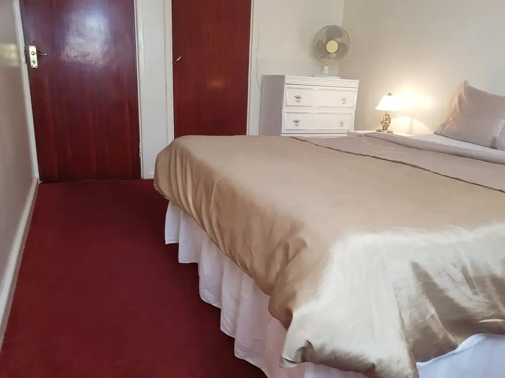 SS Property Hub - London Family Apartment