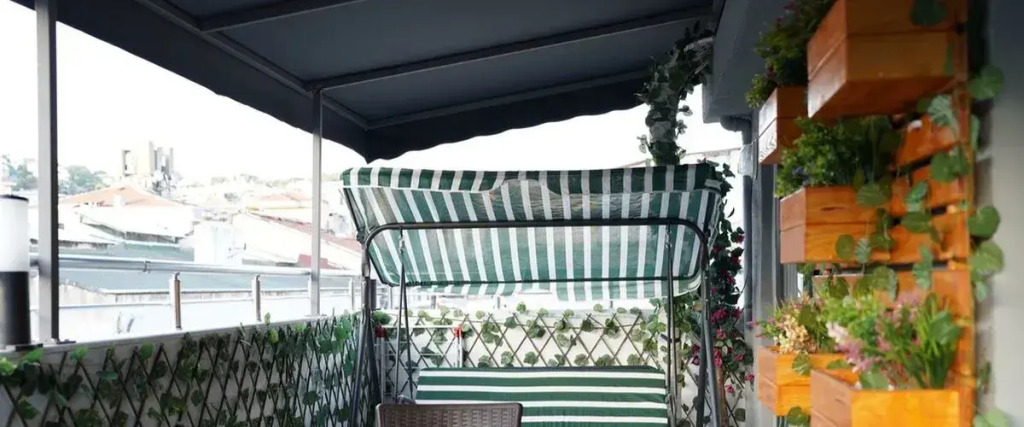 Middle Village Suit Hotel