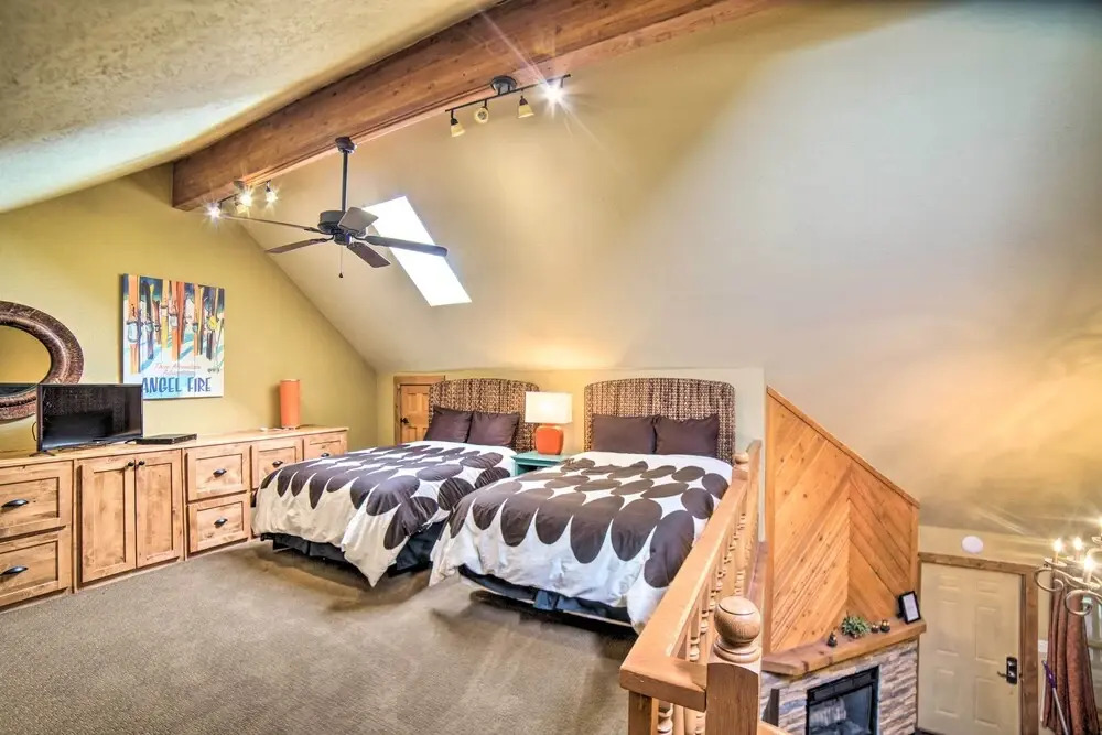 Angel Fire Condo w/ Fireplace: Half-mi to Ski Lift