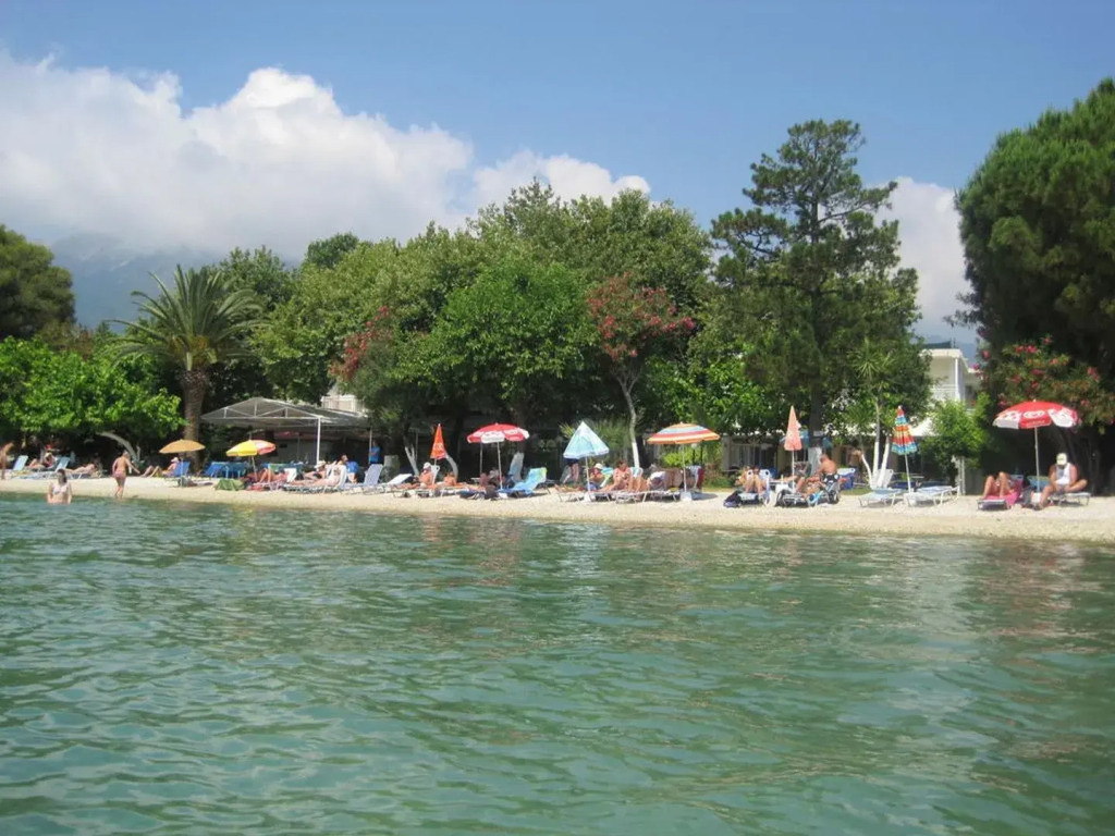 Avra Beach Hotel