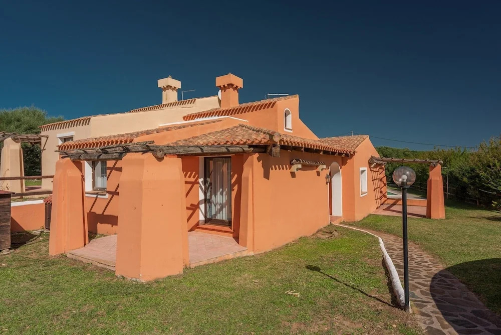 Charming Sea Villas Villa Sleeps 8 With Private Pool Extra bed Available