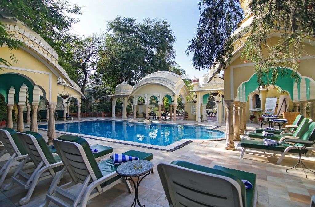 Alsisar Haveli - Heritage Hotel