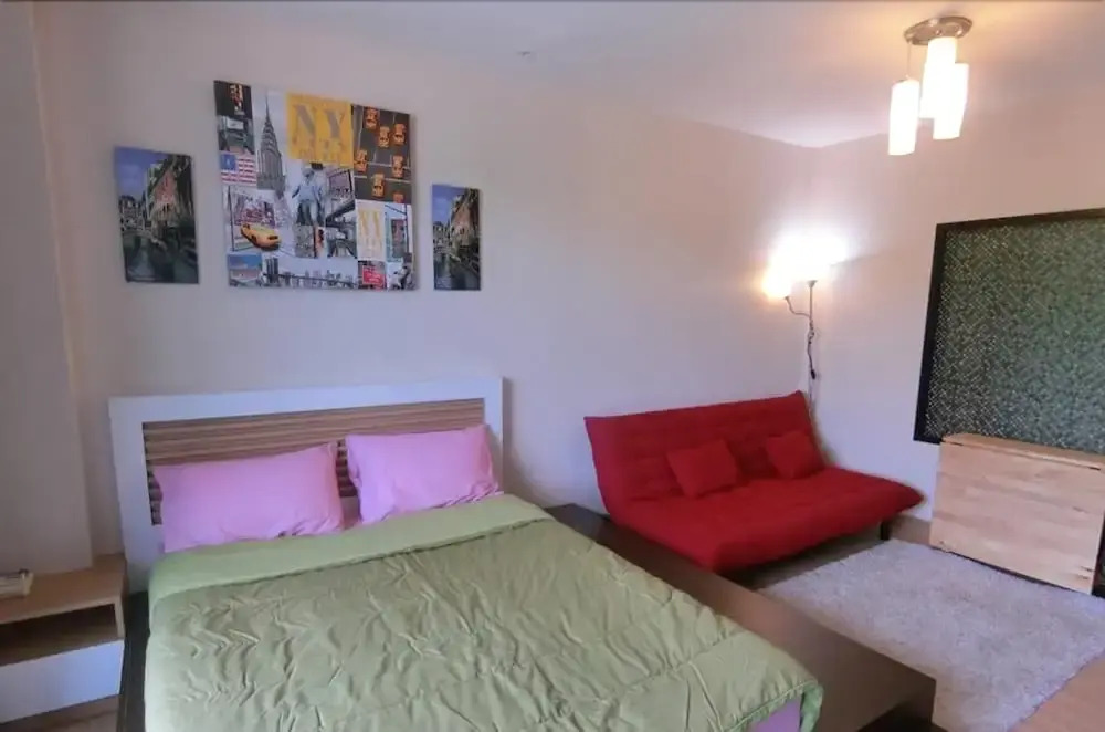 The Naithorn Condo Unit 401