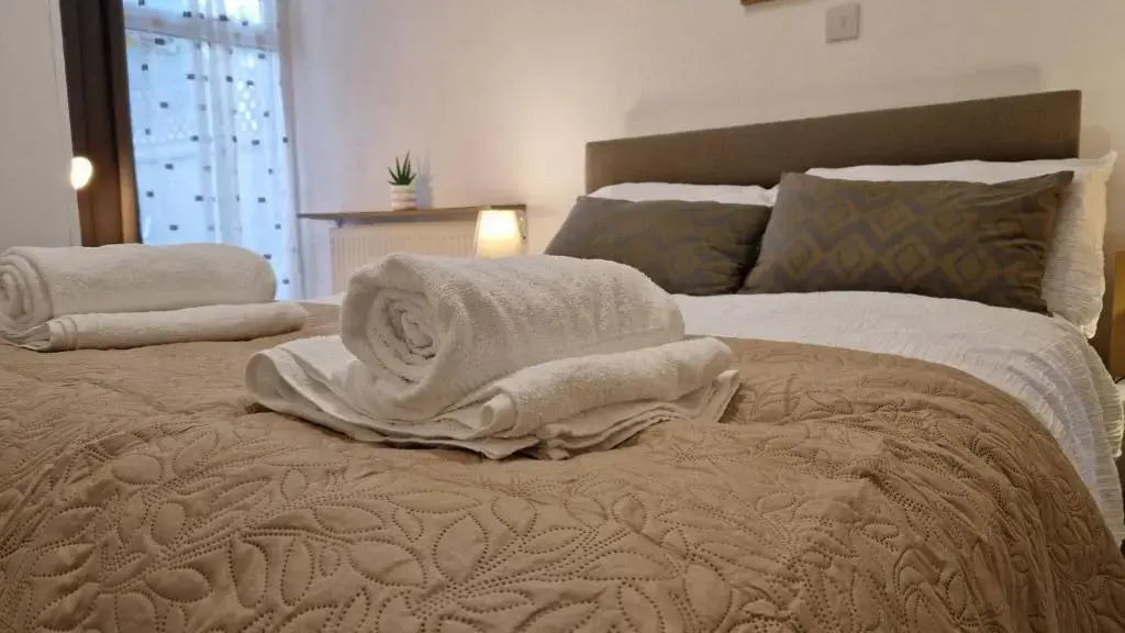 Spacious 1 Br Lincoln City Centre & Amenities, Free Parking