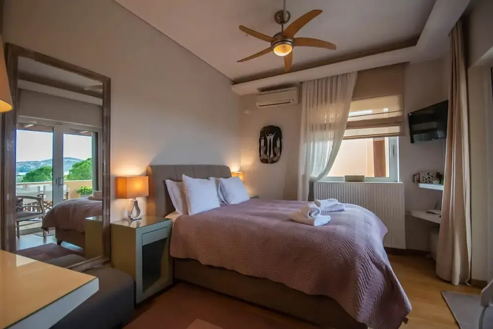 A Modern Villa With Exceptional Rooms for Unique Vacation Memories!