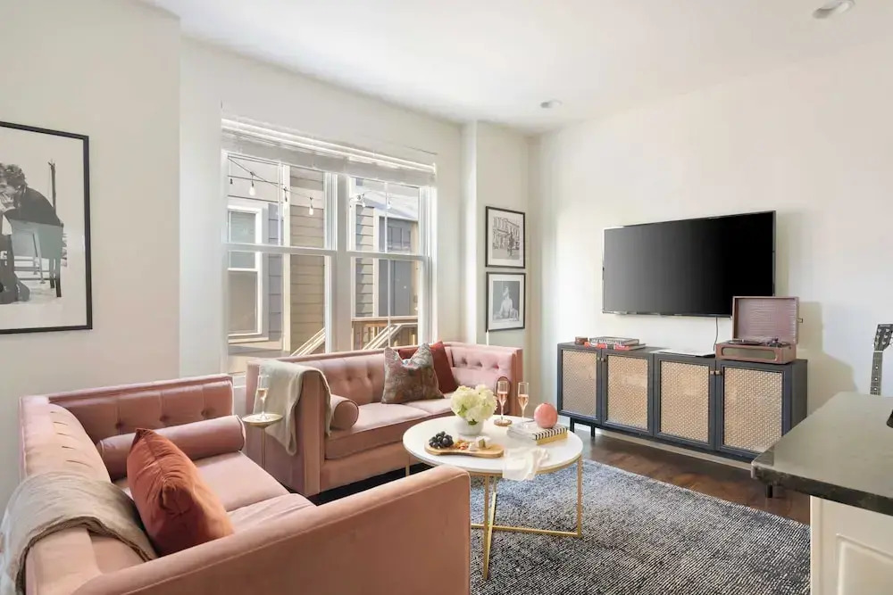 Hart Suite Buyout 7 by Avantstay Two Nashville Town Houses w/ Stunning Amenities & Design