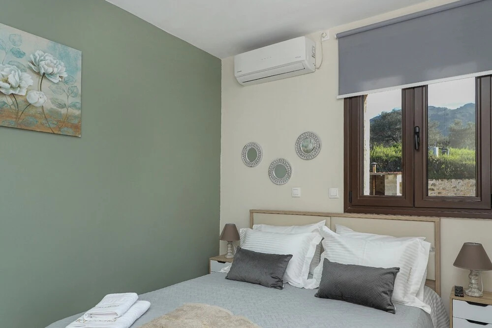 Heliopetra Lux Villa with private Pool