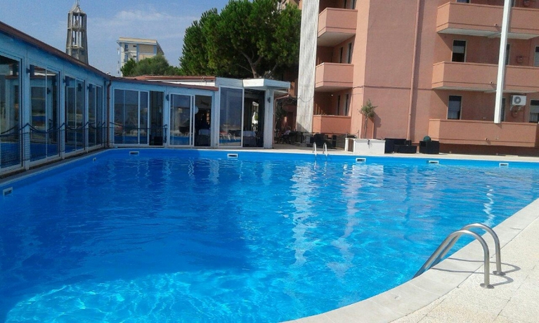 Clio Hotel