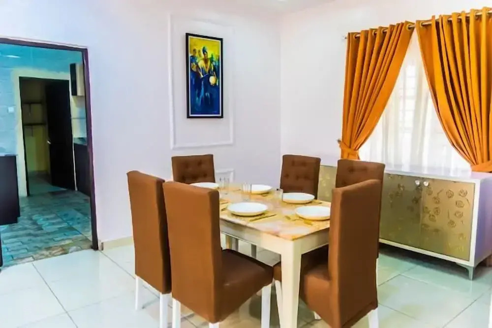Pearl Exquisite Apartment