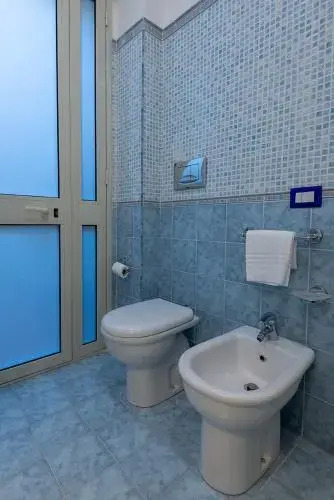 Taormina Isola Bella Apartment - Taormina Holidays