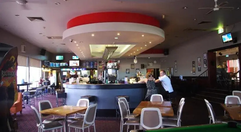 Eyre Hotel