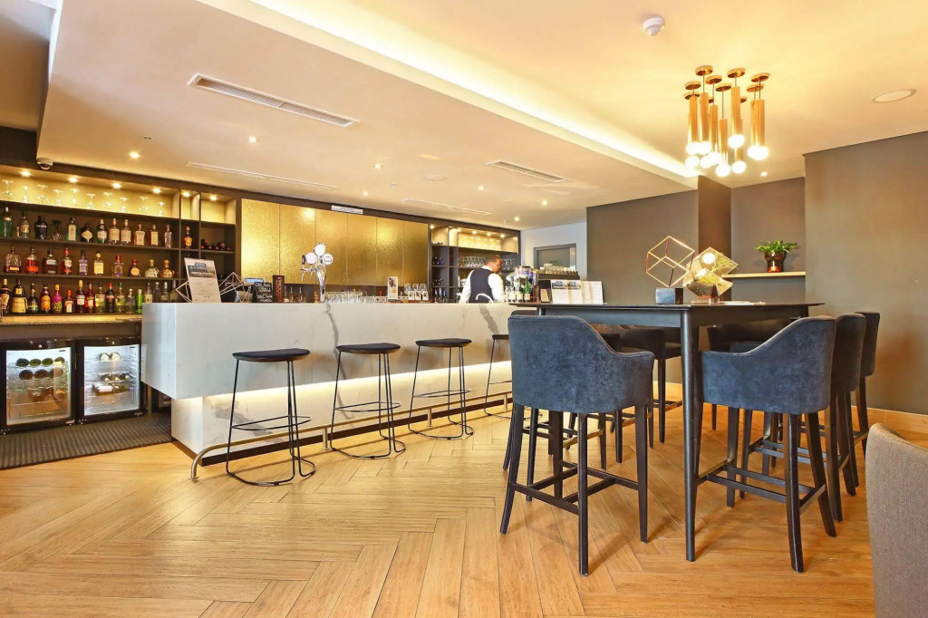 Triangle Luxury Suites by Totalstay