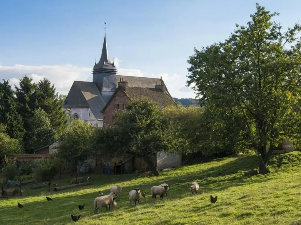 Charmant appartement à la ferme, 2 chambres, Wi-Fi, proche Auxi-le-Château - FR-1-376-28