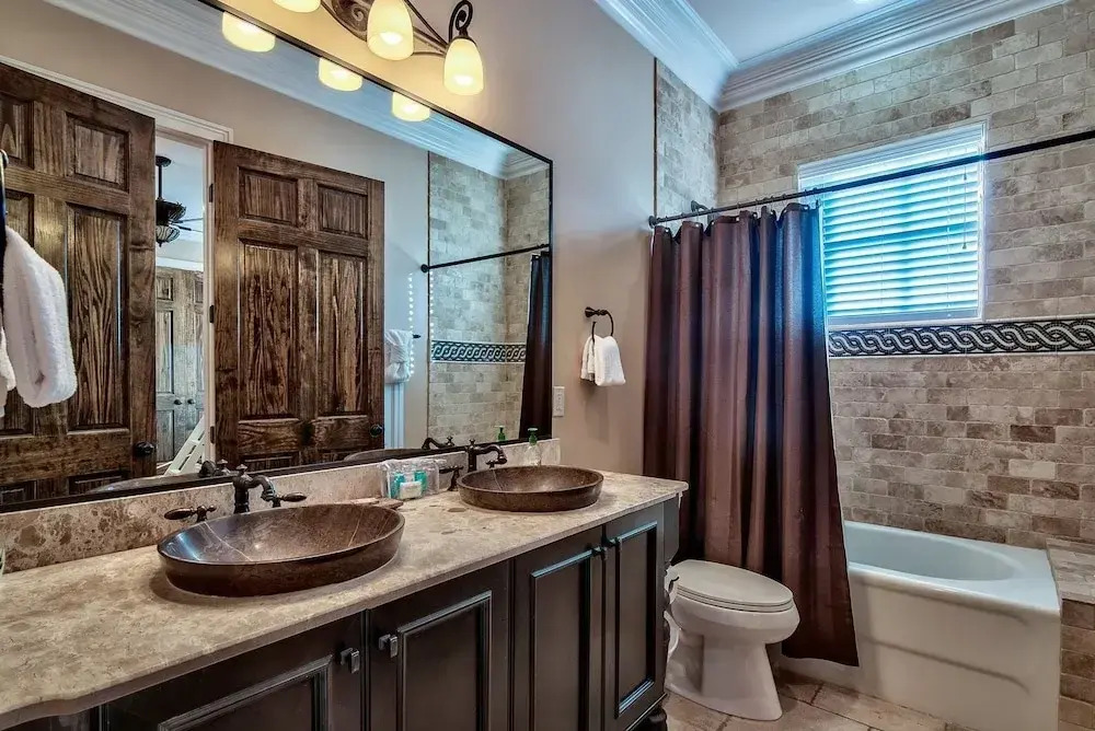 Casa Tuscany 6 Bedroom Holiday Home by Five Star Properties