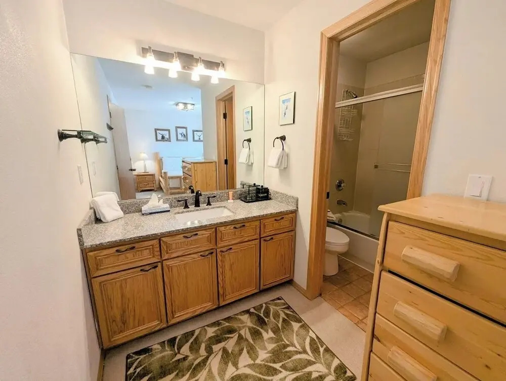 Cinnamon Ridge C114