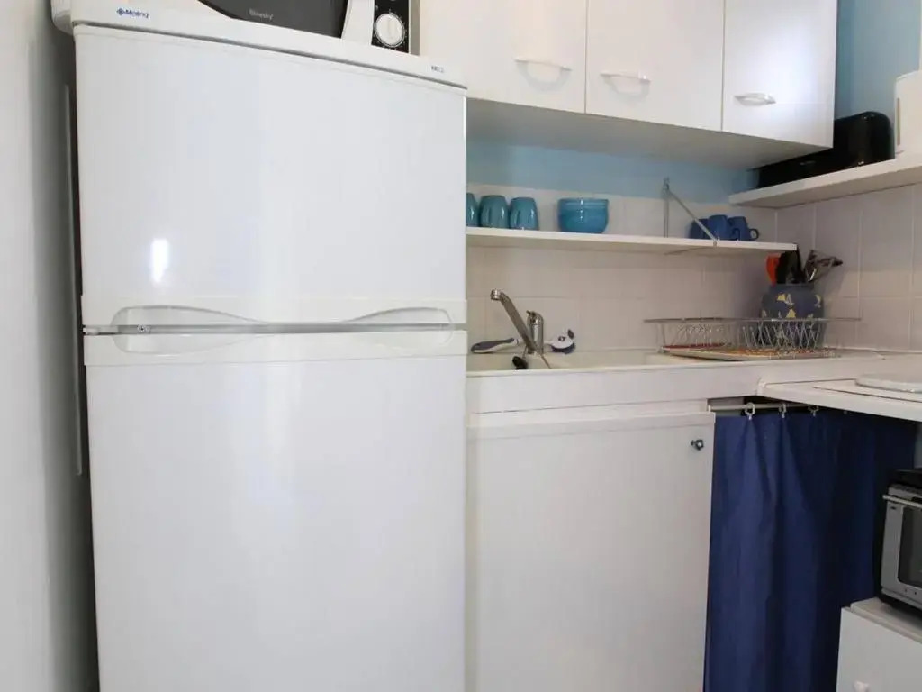 Appartement Balaruc-les-Bains, 1 pièce, 2 personnes - FR-1-553-58